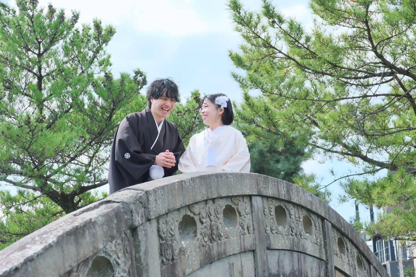 和装衣装で玉津島神社で結婚式の花嫁