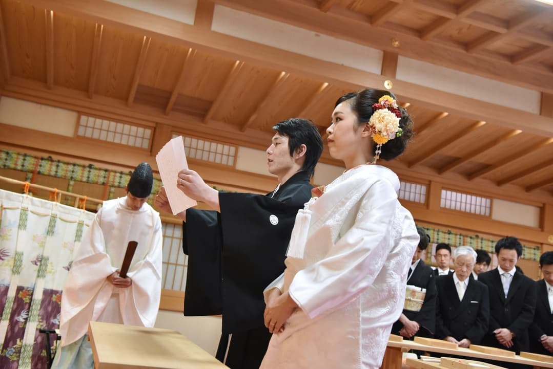 大神神社で白無垢の結婚式写真