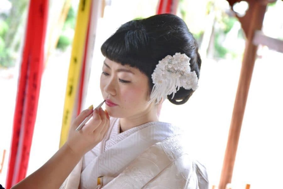 大神神社の結婚式で白無垢の花嫁