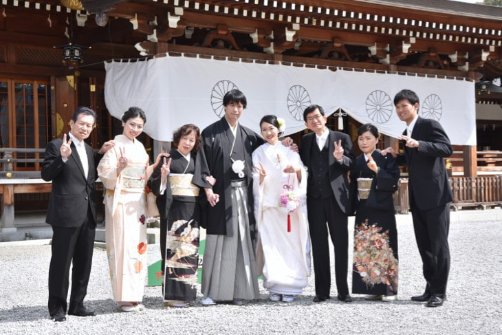 大神神社で白無垢で結婚式の花嫁
