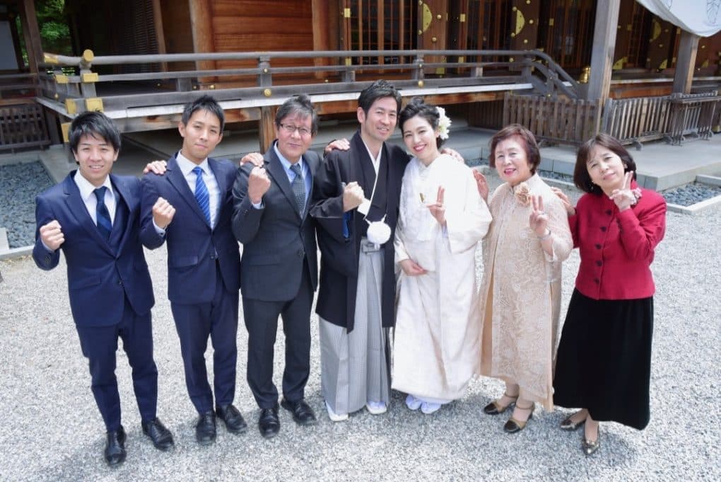 大神神社で白無垢で結婚式の花嫁