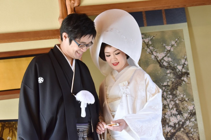 大神神社で結婚式の花嫁