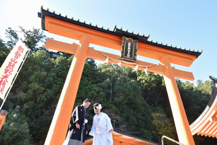 熊野那智大社の結婚式の白無垢洋髪