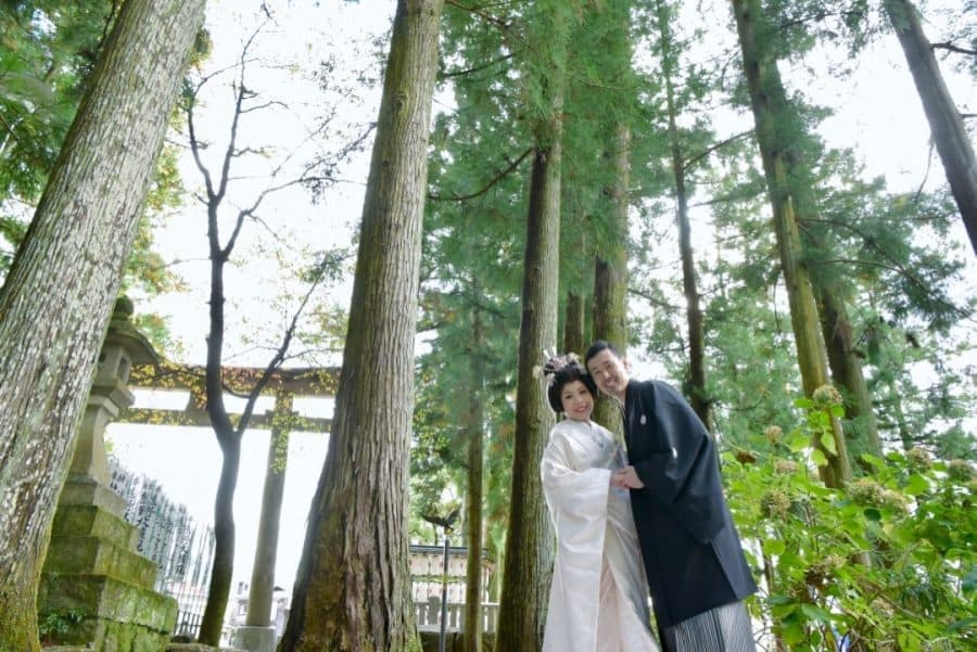 熊野本宮大社の結婚式の白無垢綿帽子