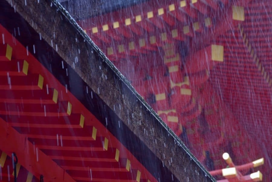 神社で結婚式の花嫁