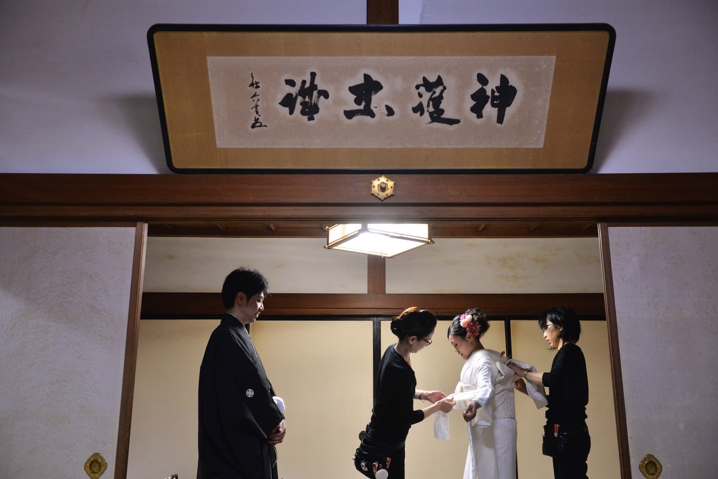 青海神社で結婚式の花嫁