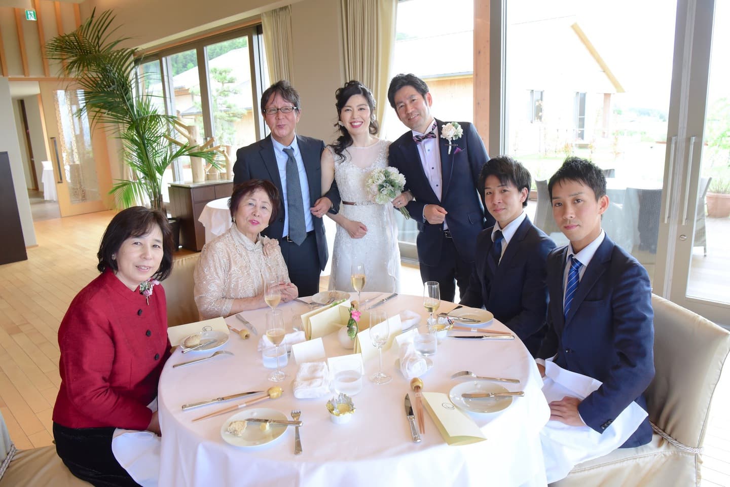 大神神社での結婚式の写真