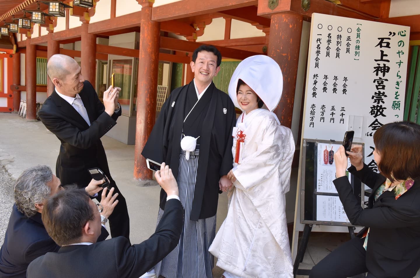 和装衣装で春日大社で結婚式