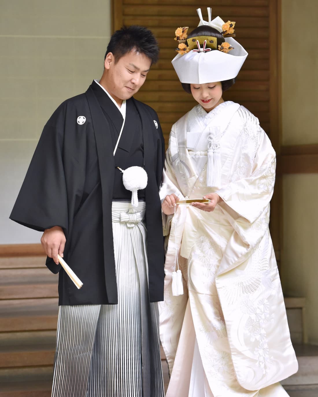 角隠しと綿帽子の白無垢