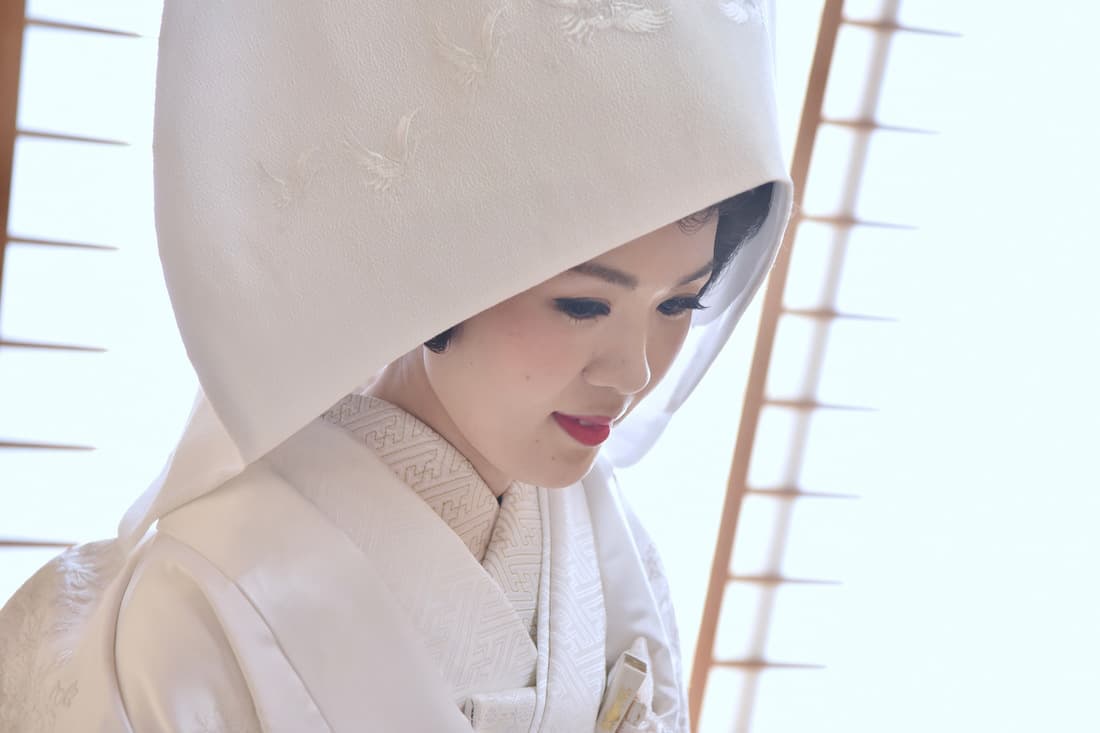 かつらと綿帽子での白無垢