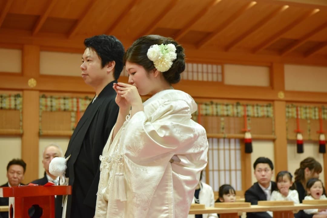 大神神社で白無垢の結婚式写真