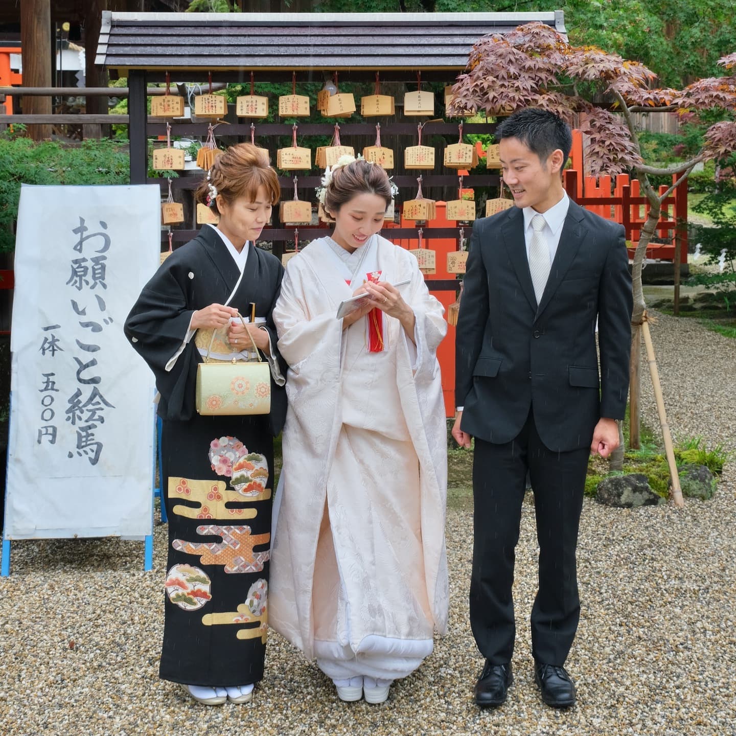 龍田大社で結婚式の花嫁
