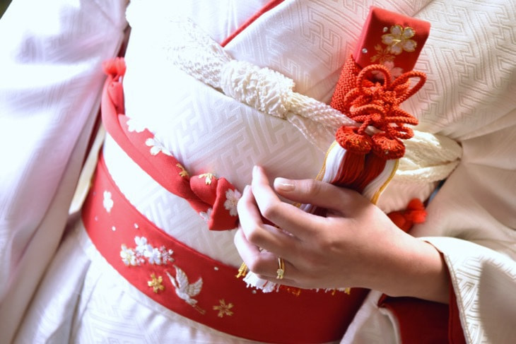 春日大社で結婚式の白無垢の花嫁