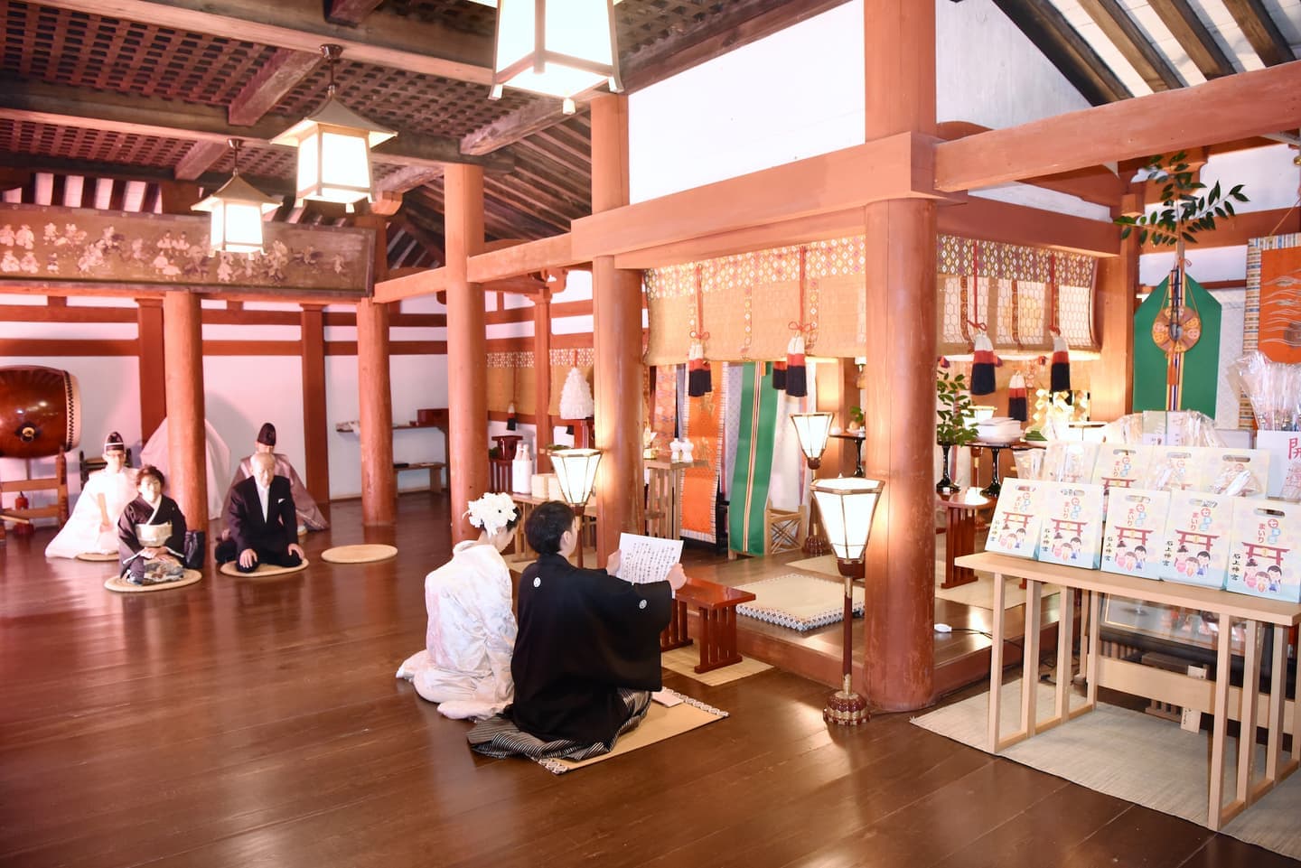 石上神宮で結婚式の花嫁