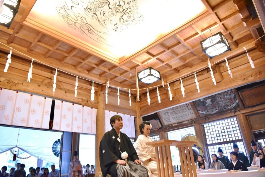 戸隠神社で白無垢の結婚式の花嫁さん