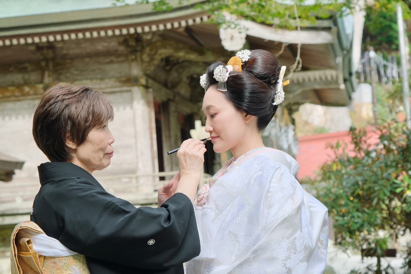 玉置神社で結婚式の花嫁