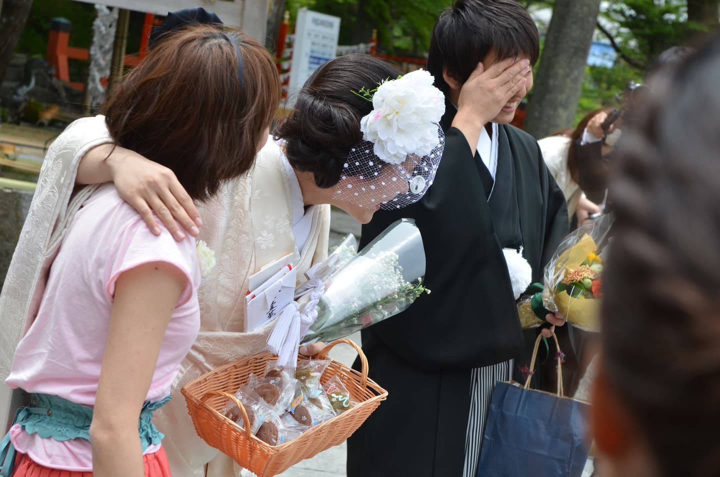 出雲大神宮で結婚式の新郎と花嫁