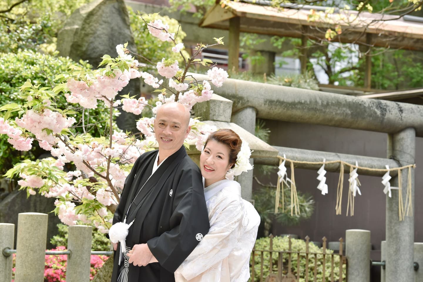 難波八坂神社の結婚式の洋髪白無垢