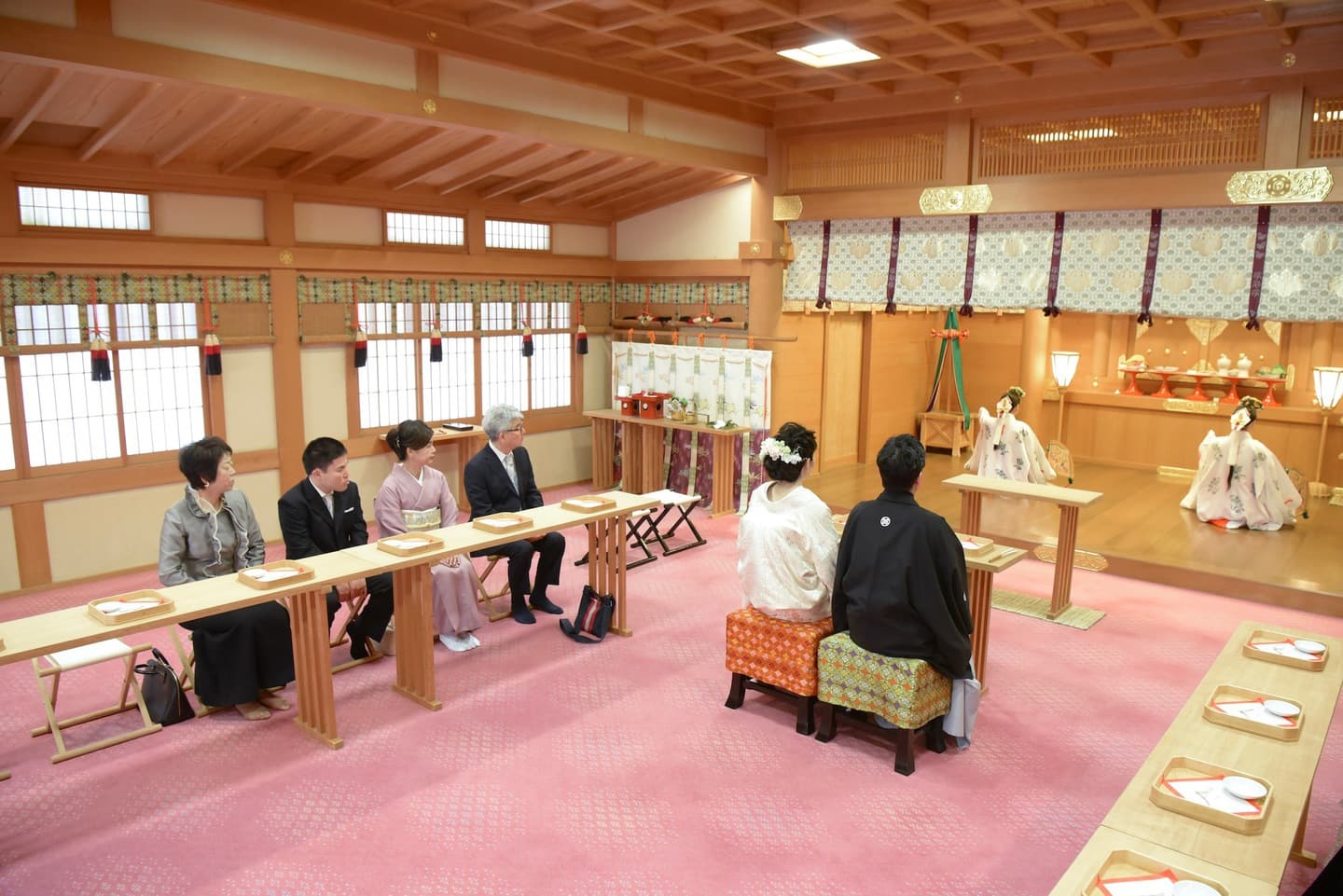 大神神社での結婚式の写真