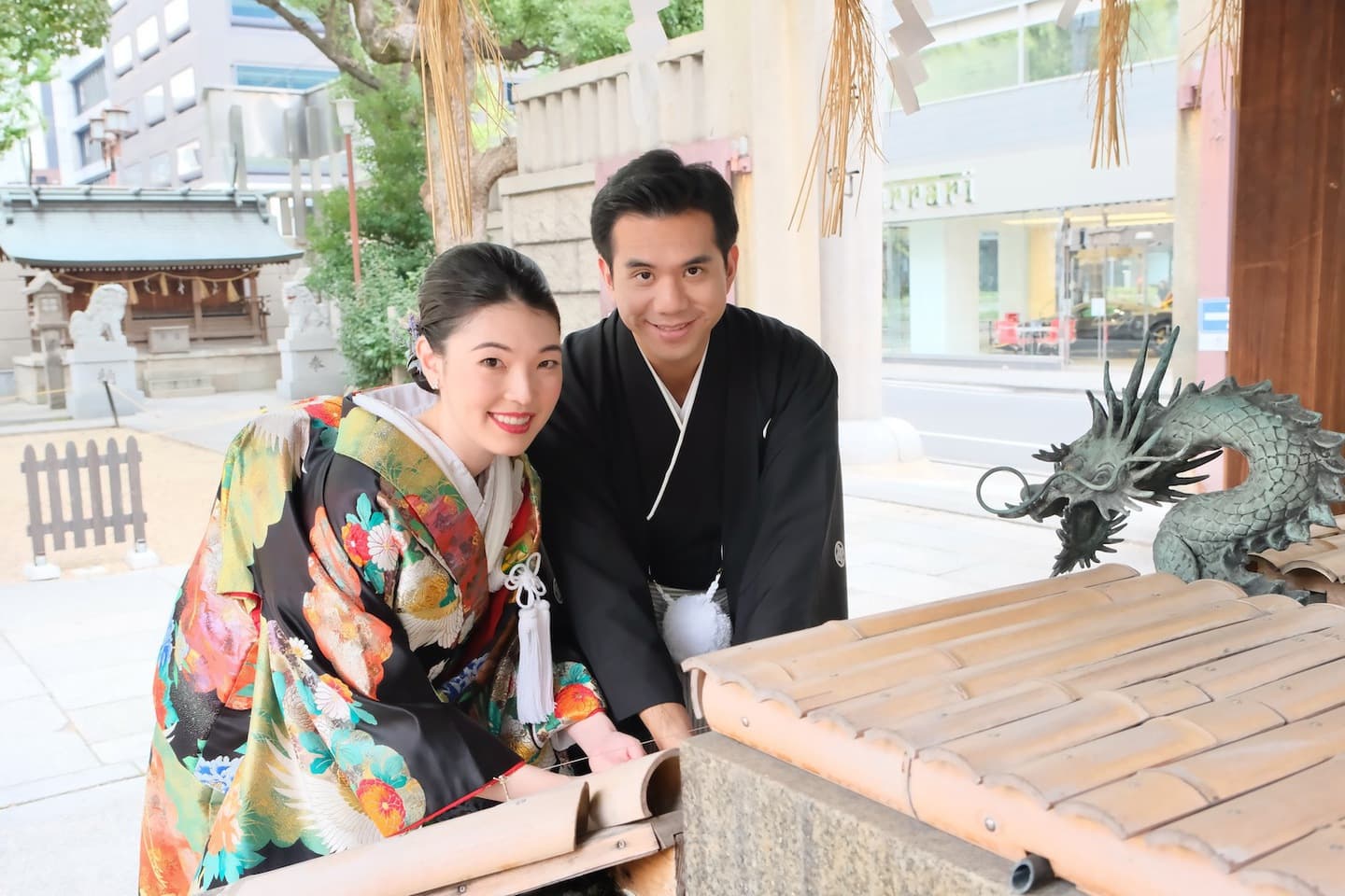 大阪の難波神社での結婚式の写真