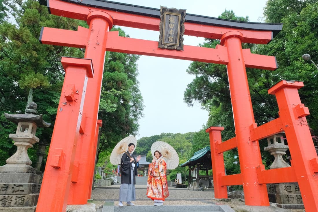 奈良の龍田大社での結婚式の写真
