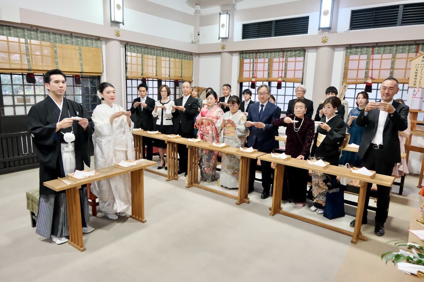 大阪の難波神社での結婚式の写真