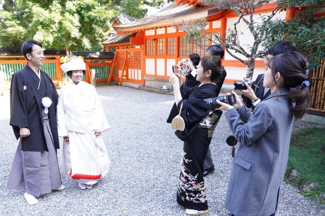 熊野那智大社で結婚式の花嫁