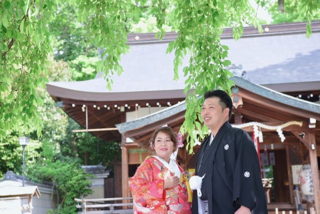 大神神社で結婚式の白無垢の花嫁