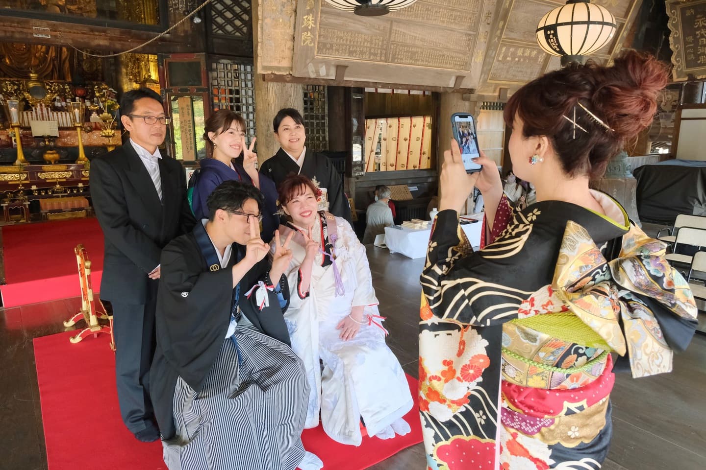 和装衣装で結婚式の写真