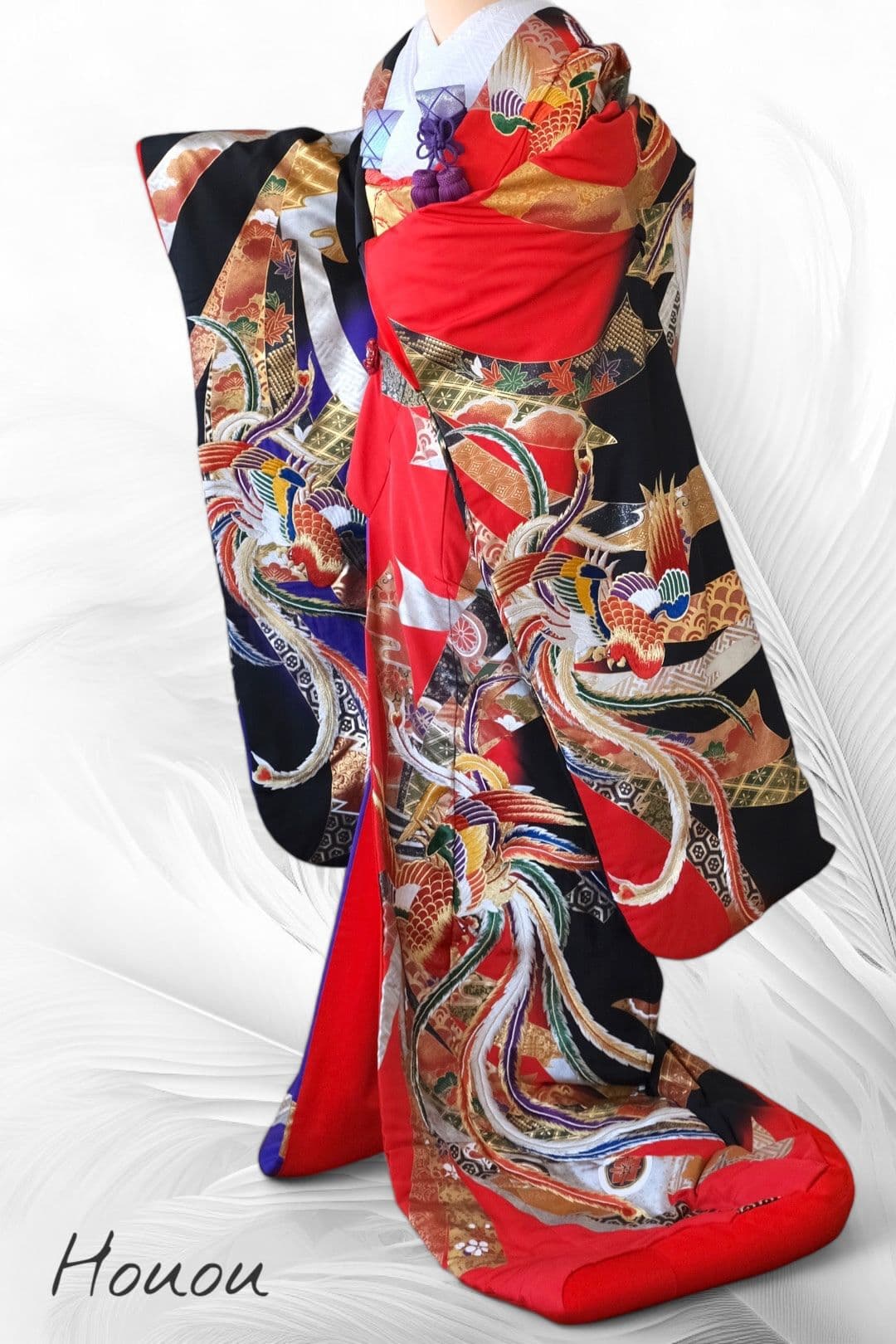 桂由美YUMIKATURAの黒と青紫と赤の鳳凰打掛結婚式前撮りレンタル
