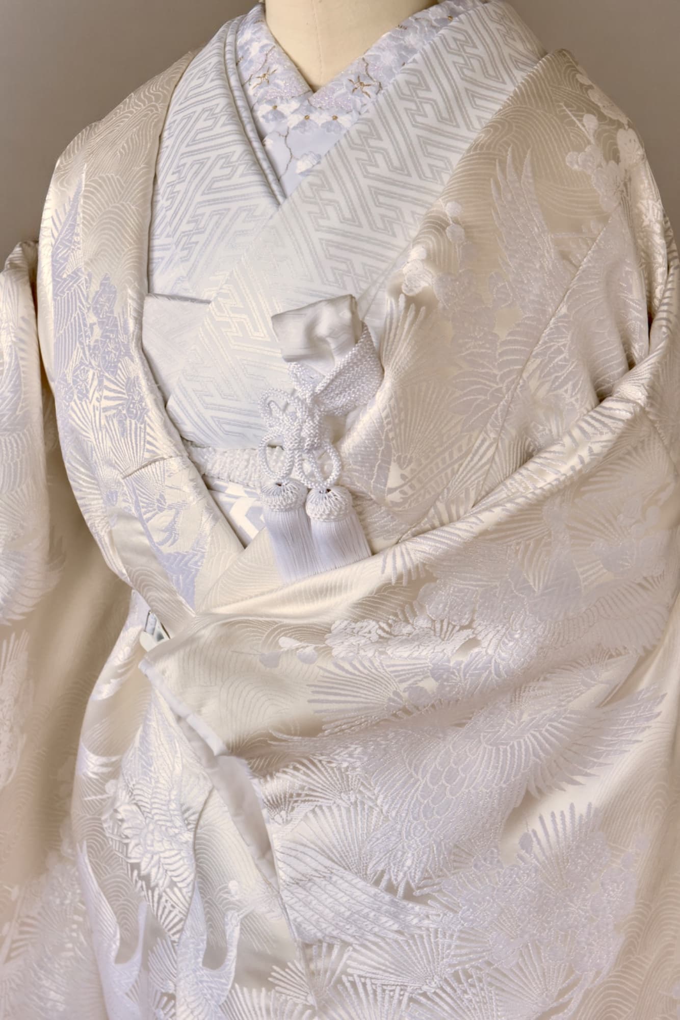 和装着物での結婚式用衣装白無垢