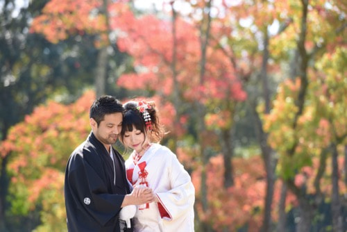 京都の前撮りの新郎新婦の写真