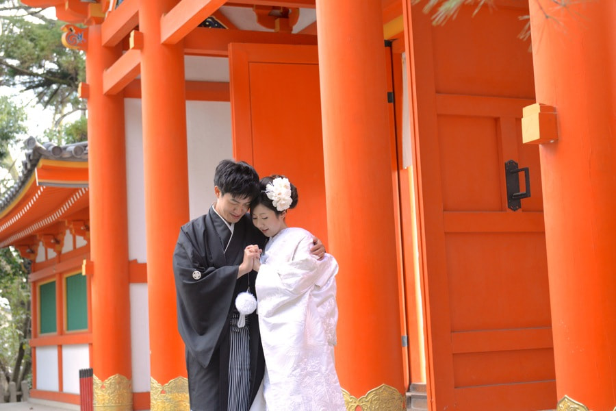 結婚式の前撮りを京都でロケーションフォトの写真