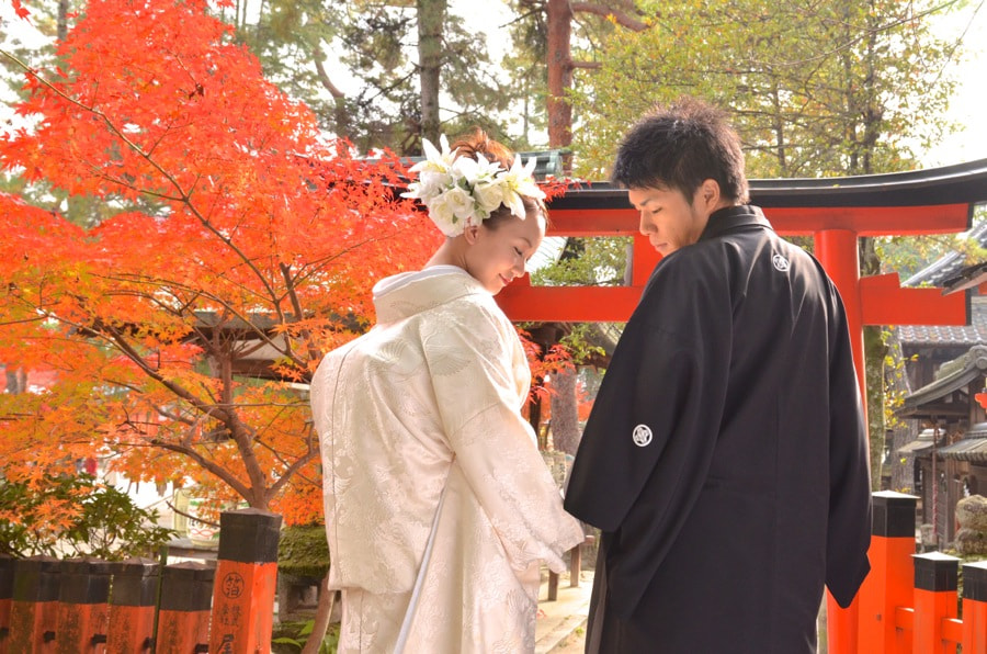 紅葉の京都で和装前撮りロケーションフォトの写真