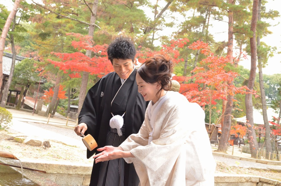 紅葉の京都で和装前撮りロケーションフォトの写真