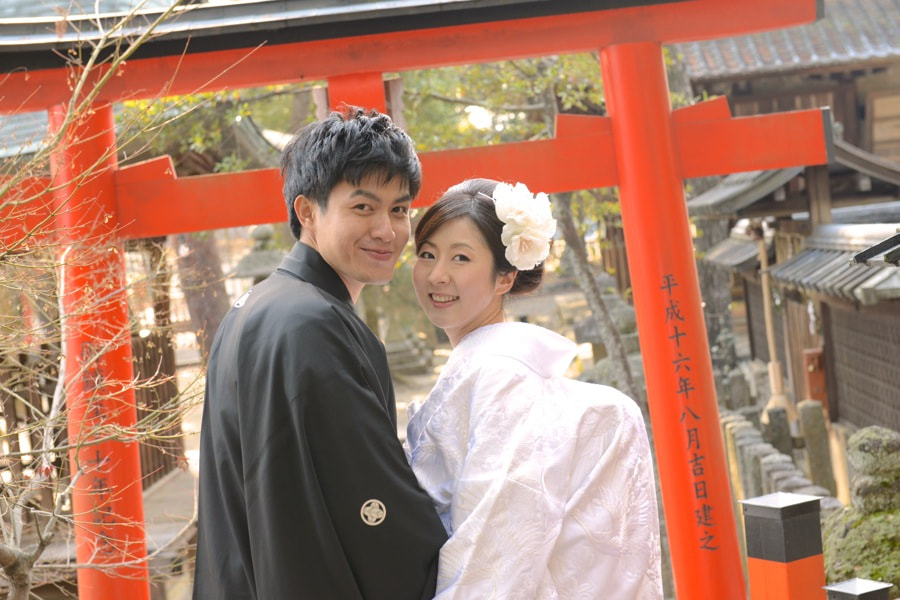 結婚式の前撮りを京都でロケーションフォトの写真