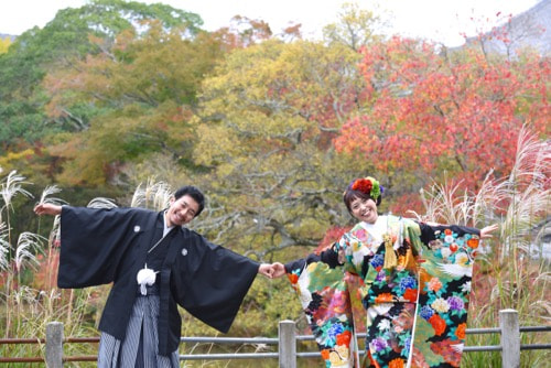 京都の前撮りの新郎新婦の写真