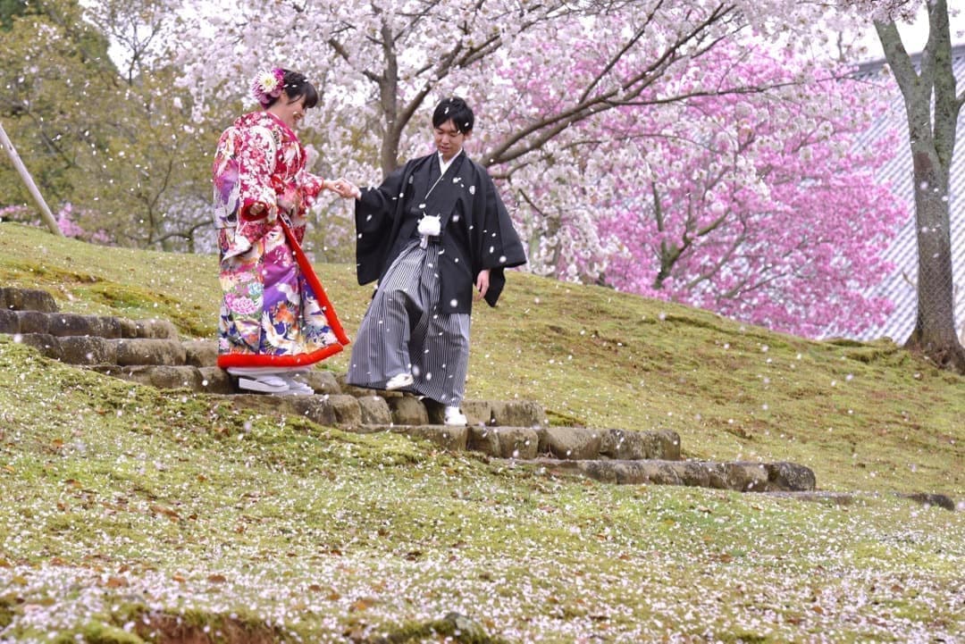 奈良の桜で和装前撮りフォトウェディングの写真