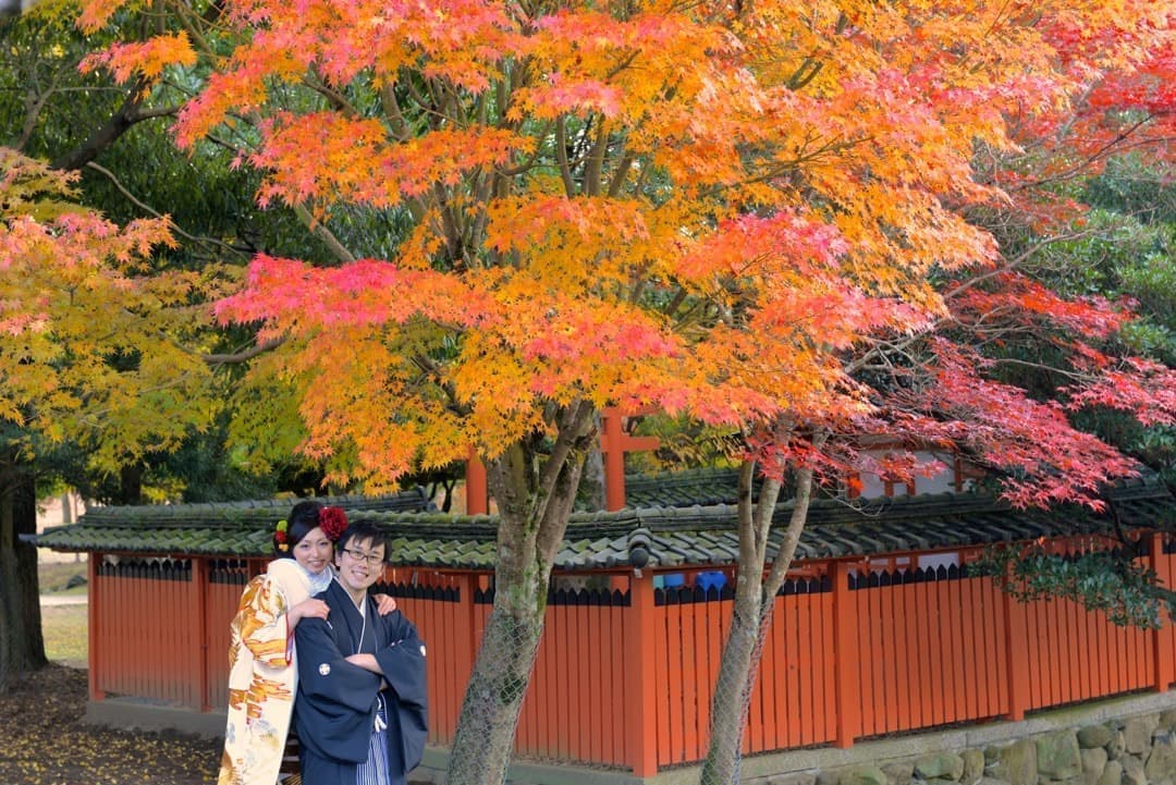 奈良の紅葉で和装前撮りフォトウエディングの写真