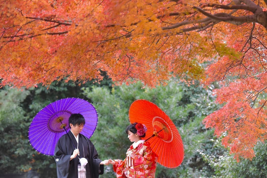 奈良の紅葉で和装前撮りフォトウェディングの写真