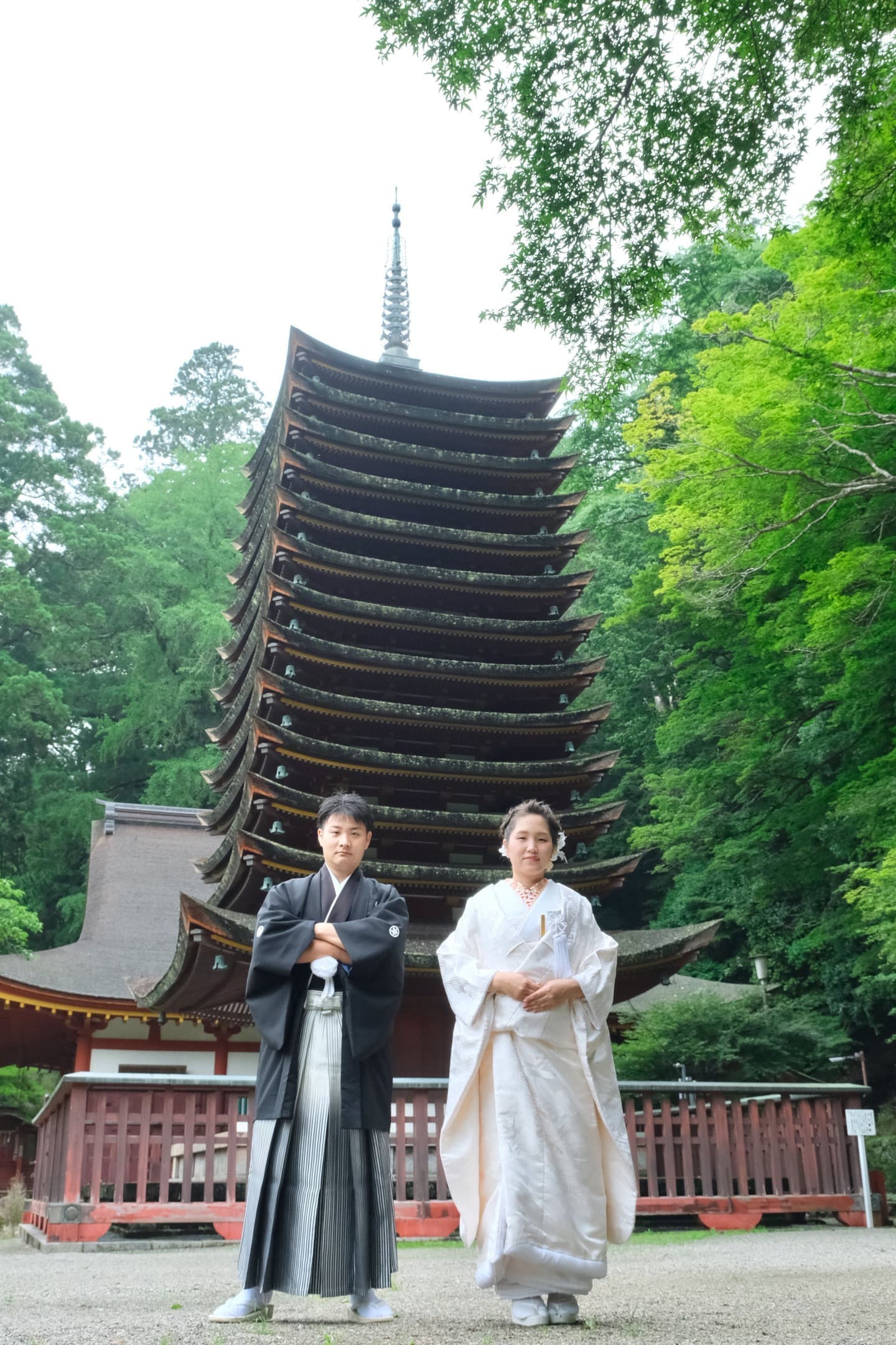 談山神社で前撮りの花嫁の写真