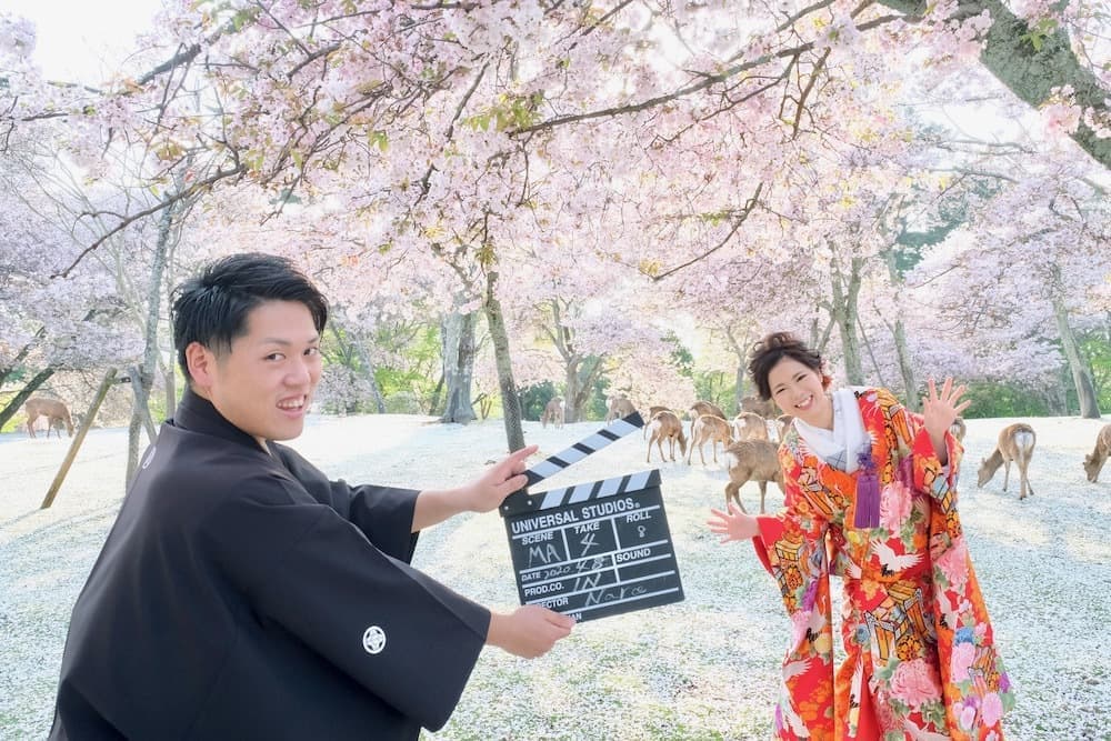 奈良で日本の着物での結婚写真