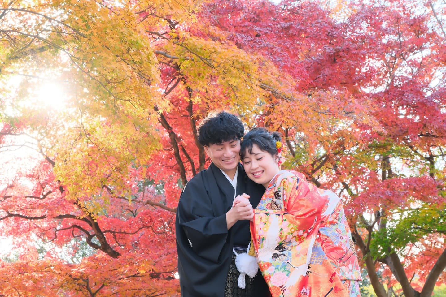  紅葉の奈良公園での前撮りフォトウエディング写真