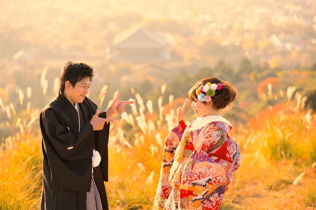 奈良の紅葉で和装前撮りフォトウエディングの写真