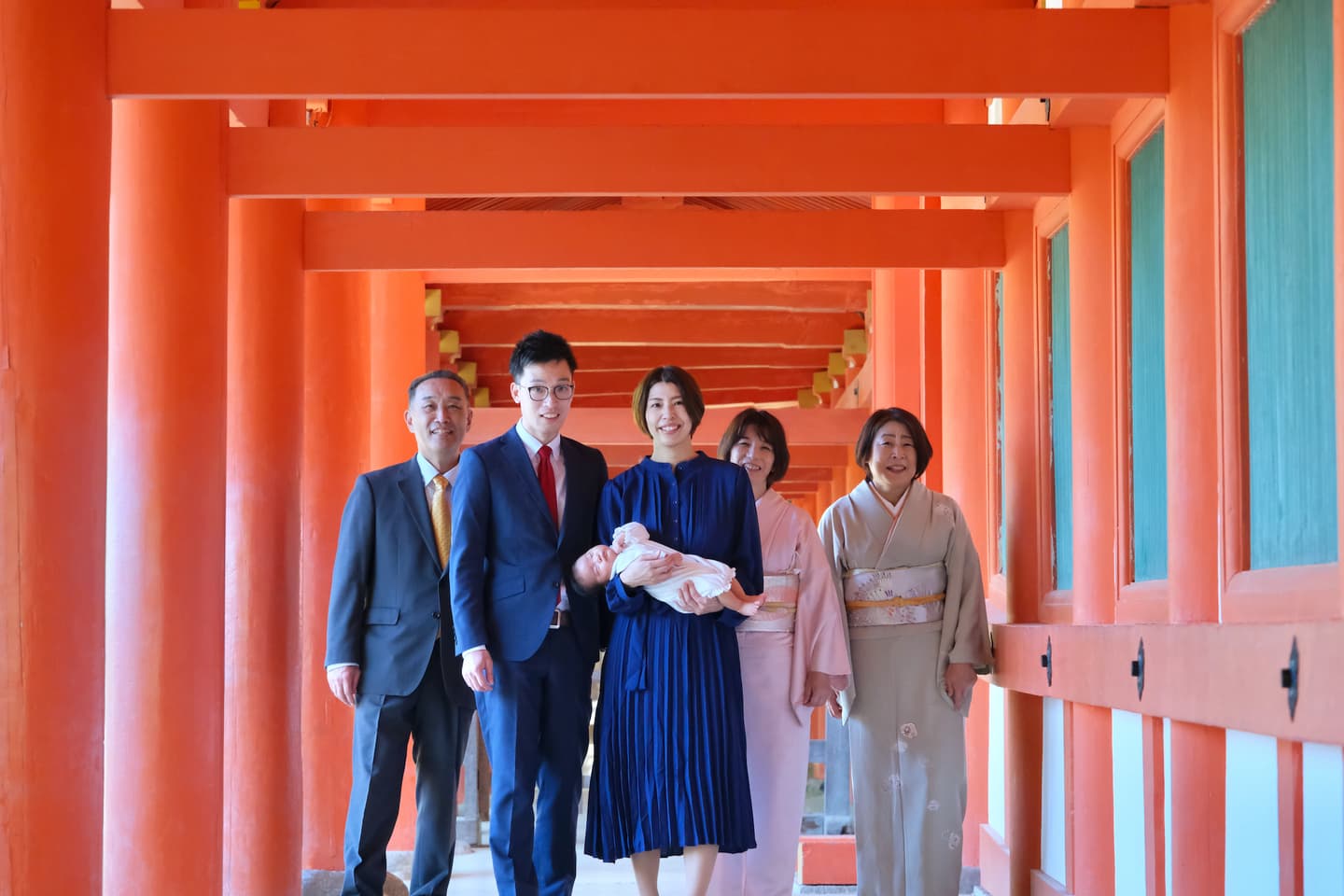 春日大社でお宮参りをした写真