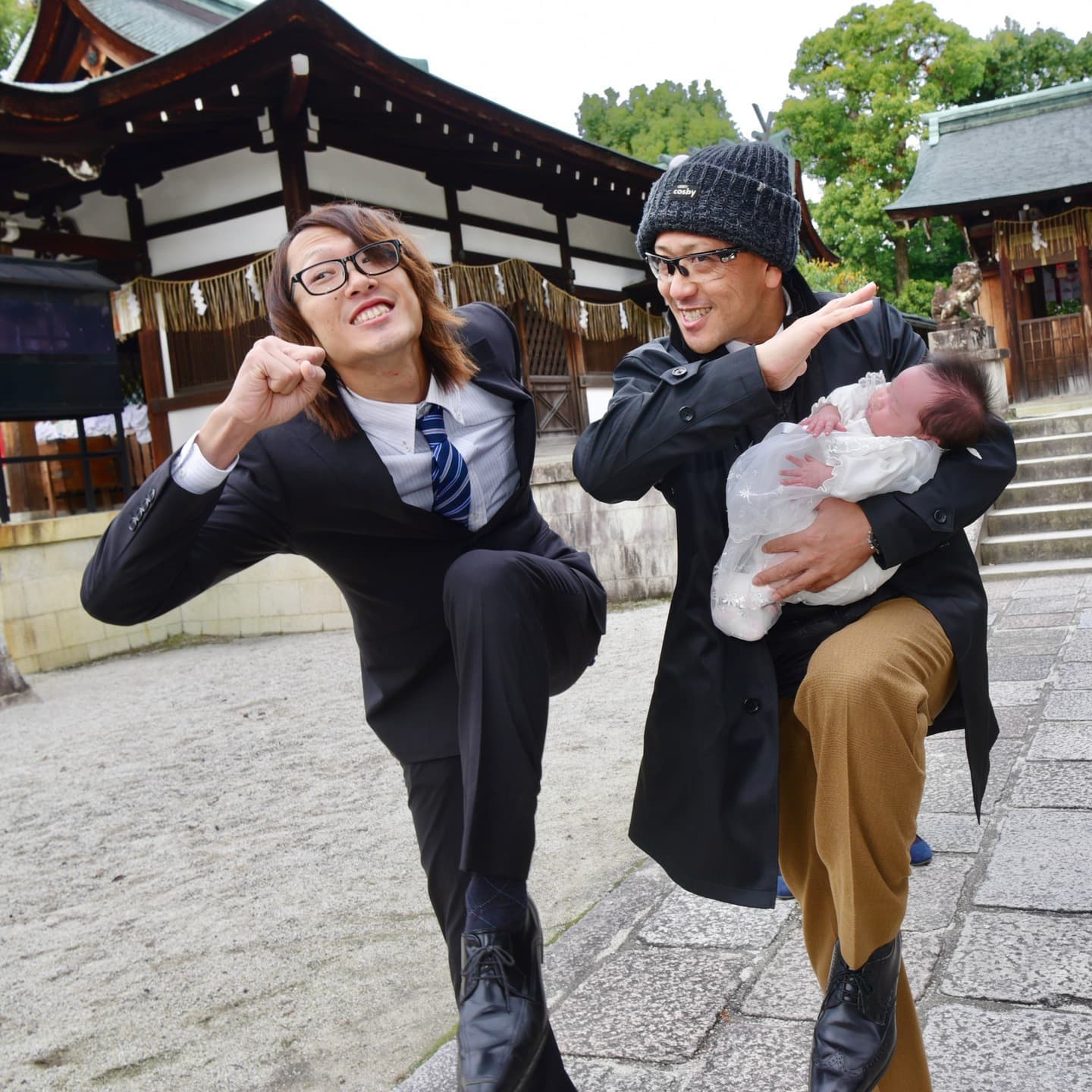 京都のわら天神でお宮参りをした写真