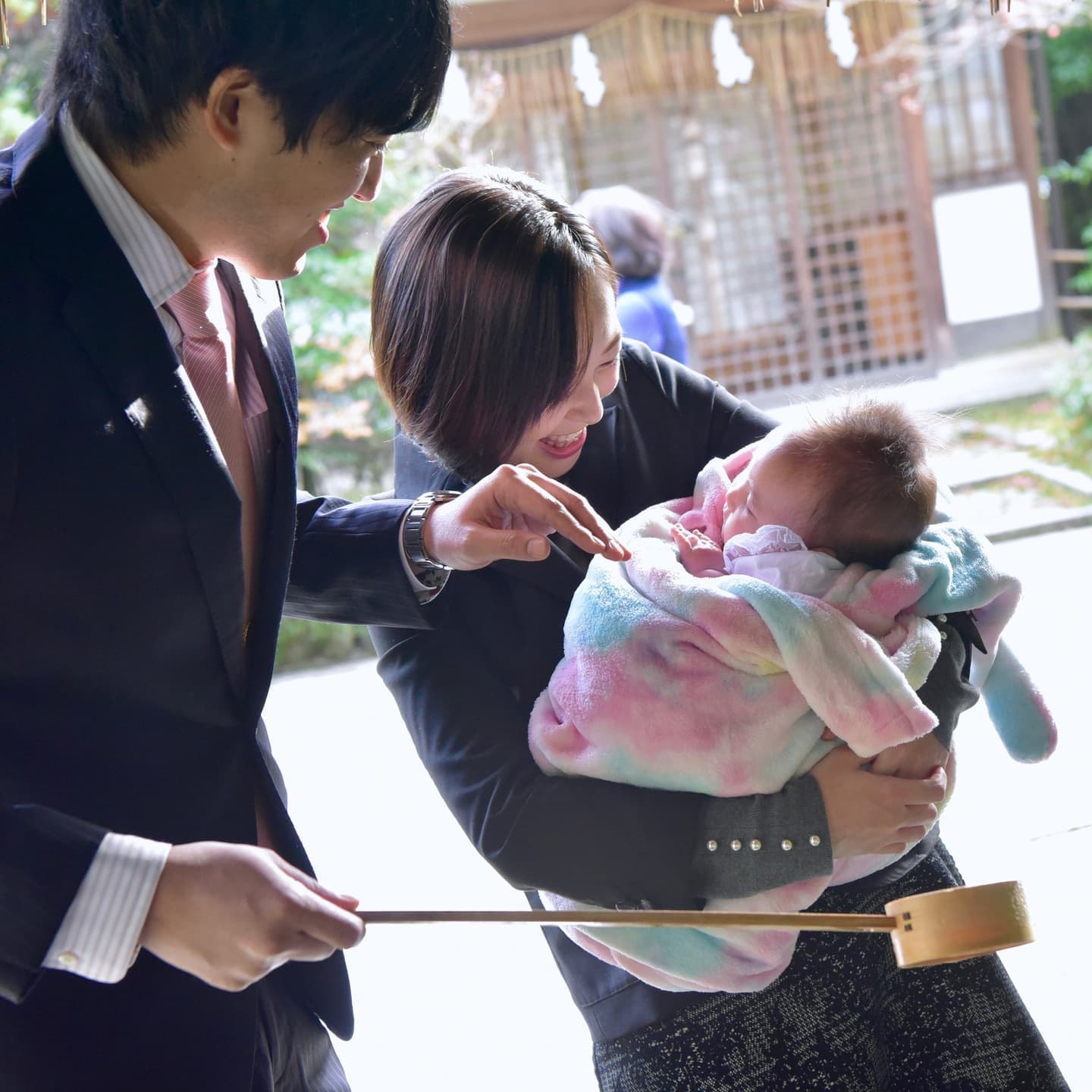 京都のわら天神でお宮参りをした写真