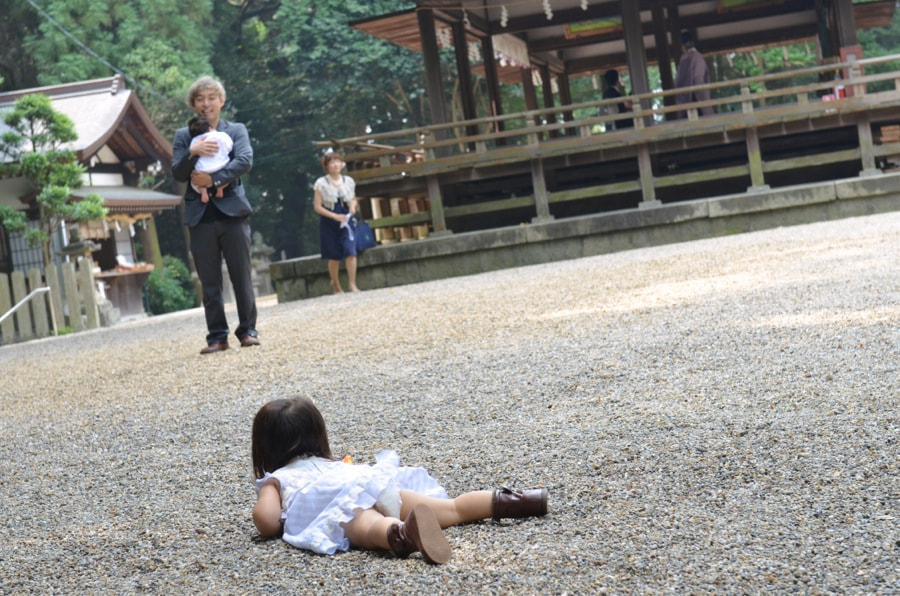 神社へお宮参りの出張でのスナップ写真