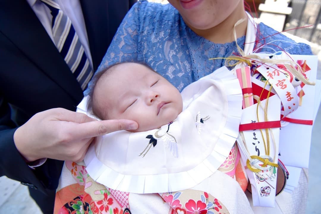 神社でのお宮参り写真