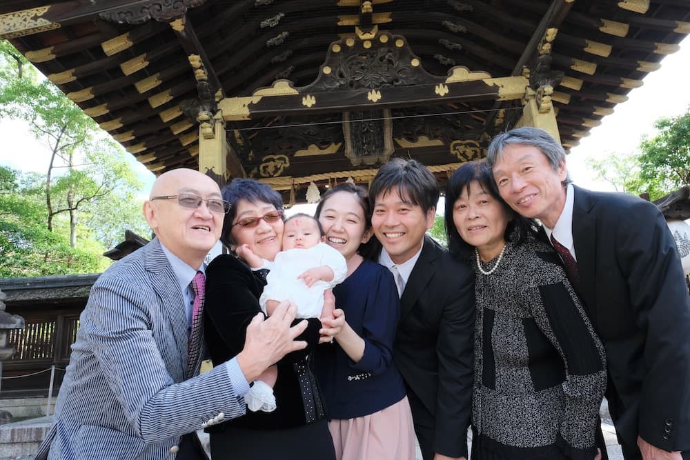 関西の神社でのお宮参り写真